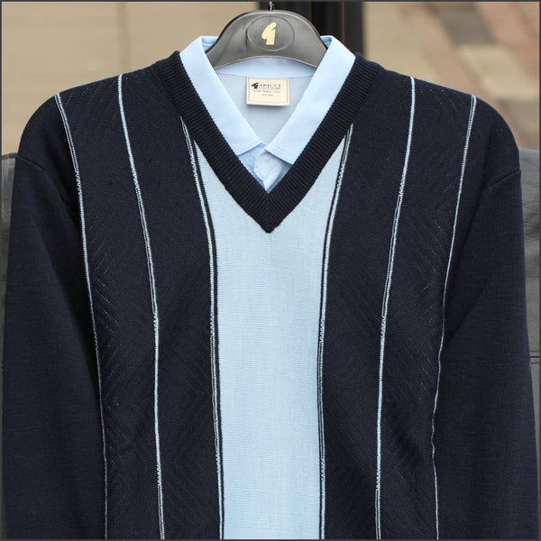 Gabicci M01 Navy V Neck=