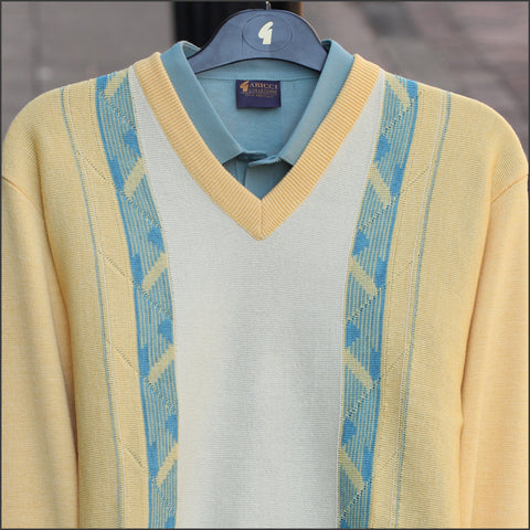 Gabicci M02 Pineapple V Neck@