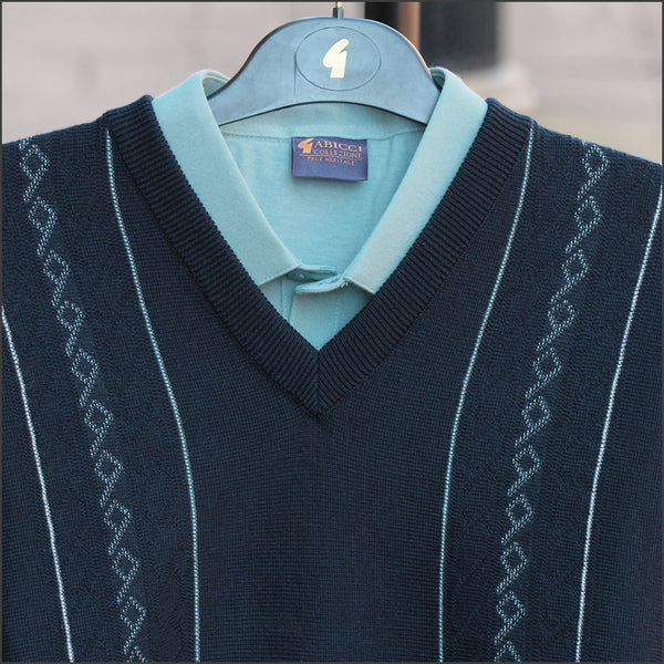 Gabicci M03 Navy V Neck@