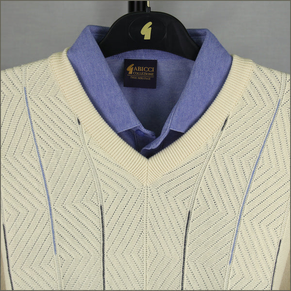 Gabicci M01 Ivory V Neckª