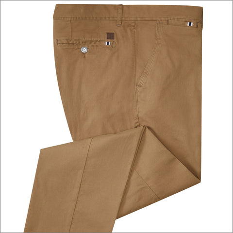 Douglas Preston Tan Chinosª