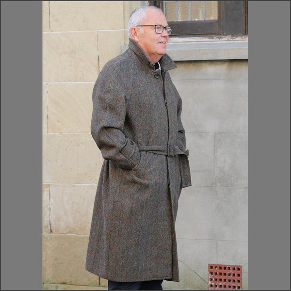 Harris Tweed Brown Herringbone Raglan Overcoat¬