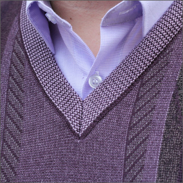 DG's Lilac Pattern V Neckº