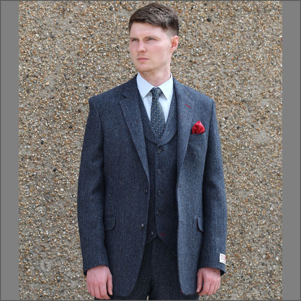 Harris Tweed Dark Blue Herringbone Jacket>> | Cwmenswear