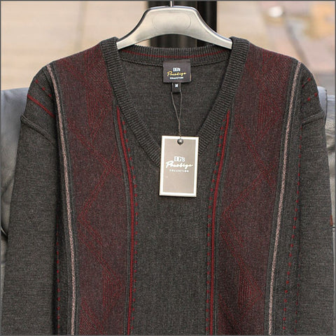 DG's Charcoal Pattern V Neckº