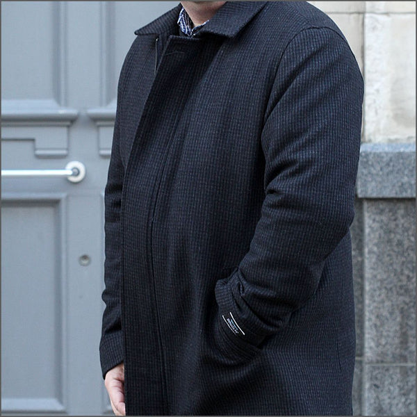 Douglas Frampton Navy & Charcoal Check Coat<>
